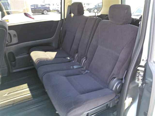 NISSAN SERENA 2010