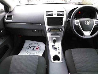 TOYOTA AVENSIS WAGON 2012