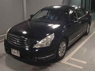 NISSAN TEANA 2011