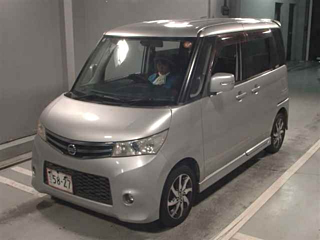 NISSAN ROOX 2012