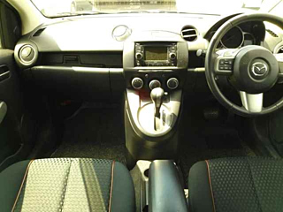 MAZDA DEMIO 2011