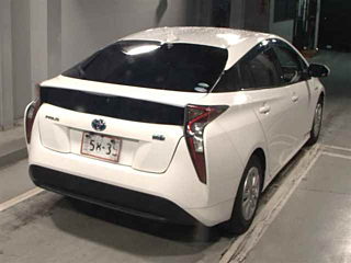TOYOTA PRIUS 2018