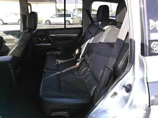 MITSUBISHI PAJERO 2012