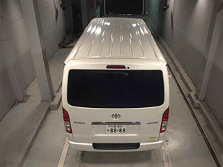 TOYOTA HIACE VAN 2017