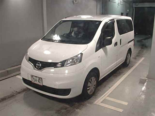 NISSAN NV200 2021