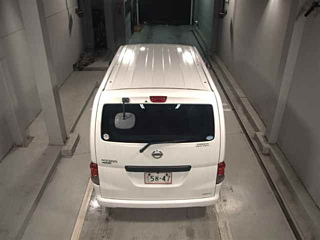 NISSAN NV200 2021