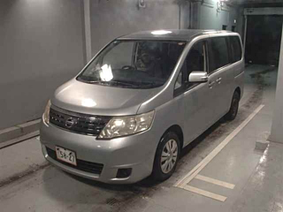 NISSAN SERENA 2010