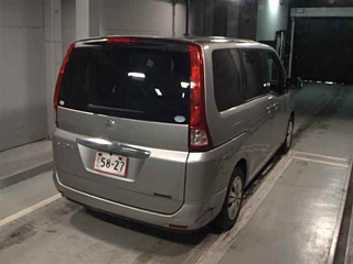 NISSAN SERENA 2010