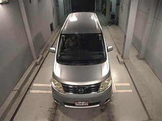 NISSAN SERENA 2010