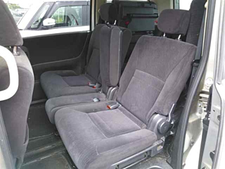 NISSAN SERENA 2010