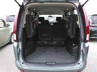 NISSAN SERENA 2010