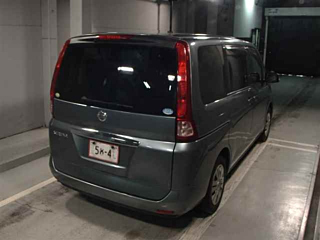 NISSAN SERENA 2010