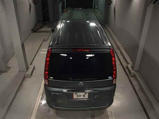 NISSAN SERENA 2010