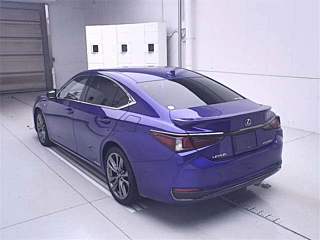 LEXUS ES 2019