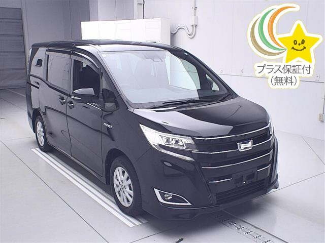 TOYOTA NOAH 2019