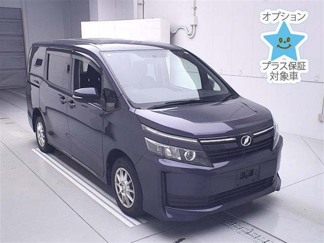 TOYOTA VOXY 2014