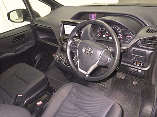 TOYOTA VOXY 2014
