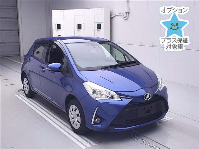 TOYOTA VITZ 2017