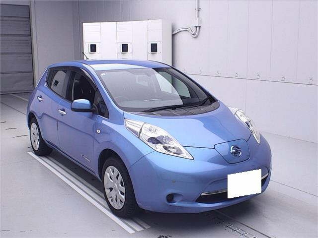 NISSAN LEAF