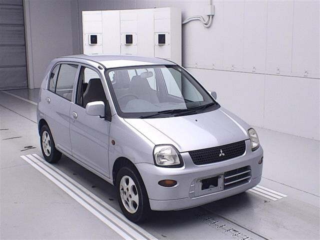 MITSUBISHI MINICA 2011