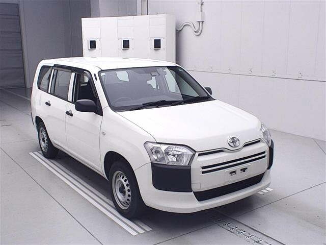 TOYOTA SUCCEED 2019