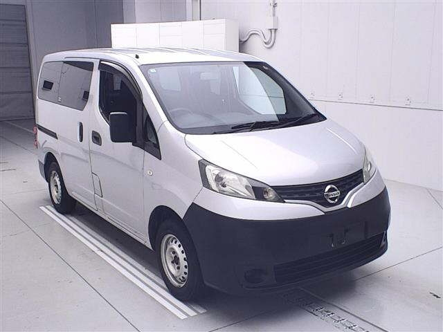 NISSAN NV200 2014