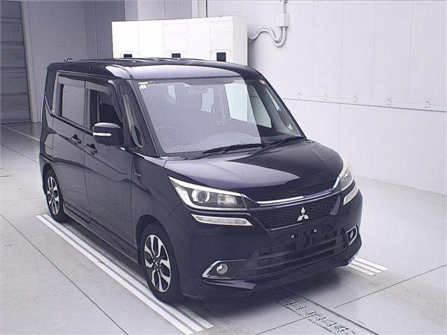 MITSUBISHI DELICA D2 2017