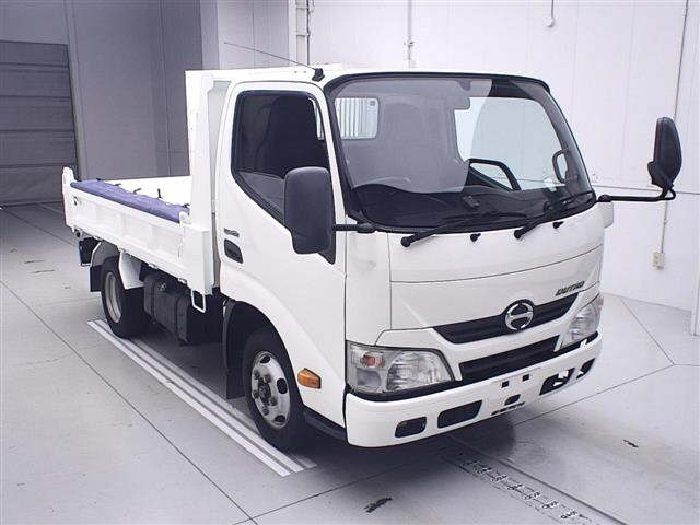 HINO DUTRO 2015