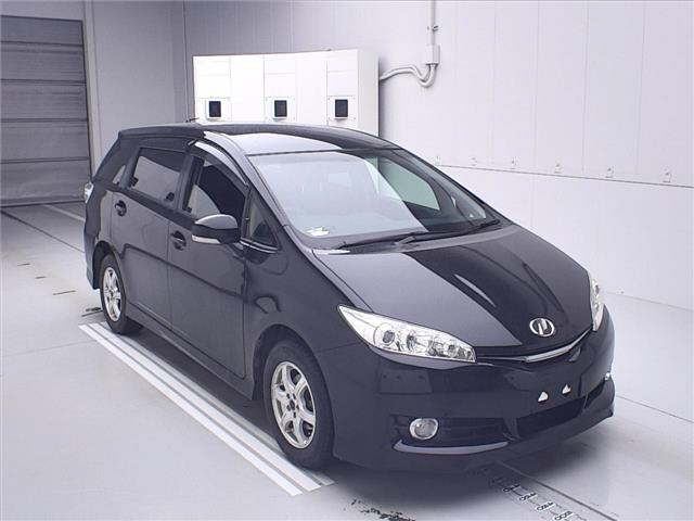 TOYOTA WISH 2014