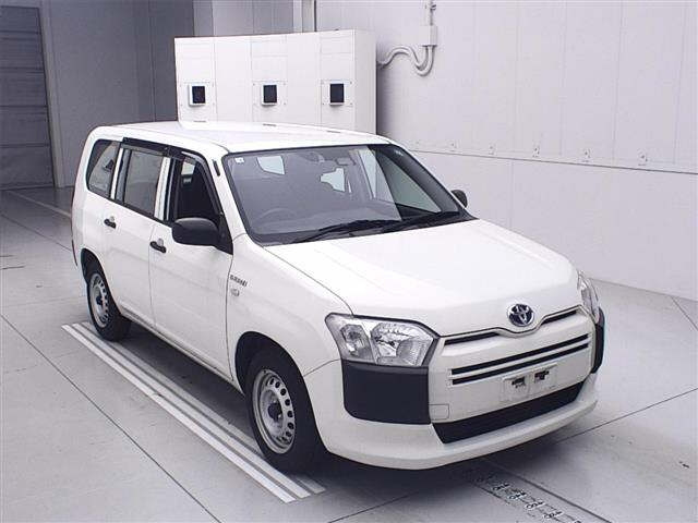 TOYOTA PROBOX 2020