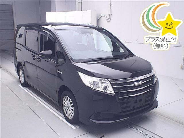 TOYOTA NOAH 2016