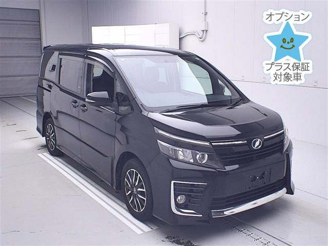 TOYOTA VOXY 2014