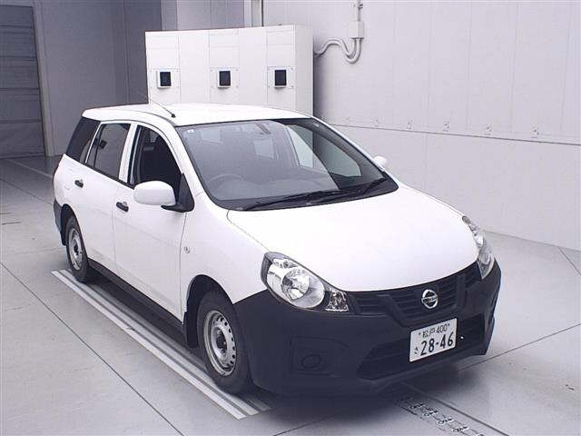 NISSAN AD 2021