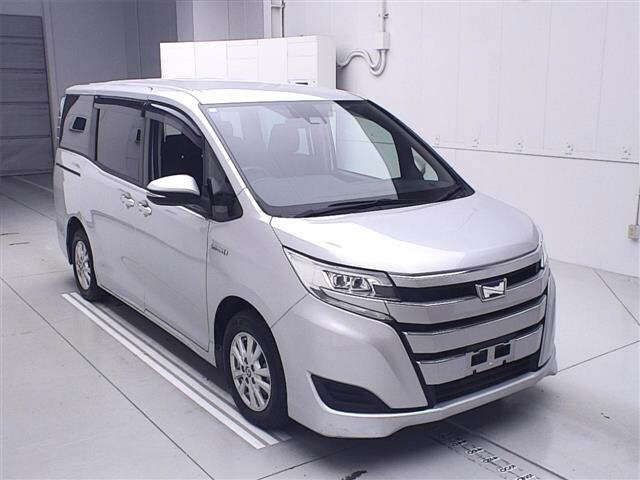 TOYOTA NOAH 2019