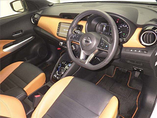 NISSAN KIX 2021