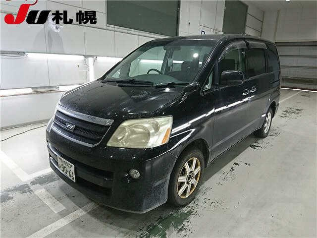 TOYOTA NOAH 2006