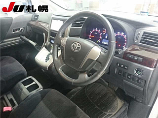 TOYOTA VELLFIRE 2012