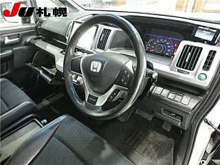 HONDA STEP WAGON 2012