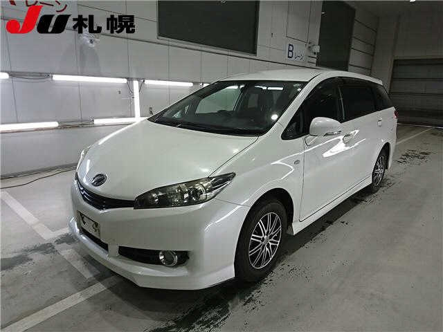 TOYOTA WISH 2010