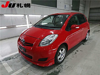 TOYOTA VITZ 2010