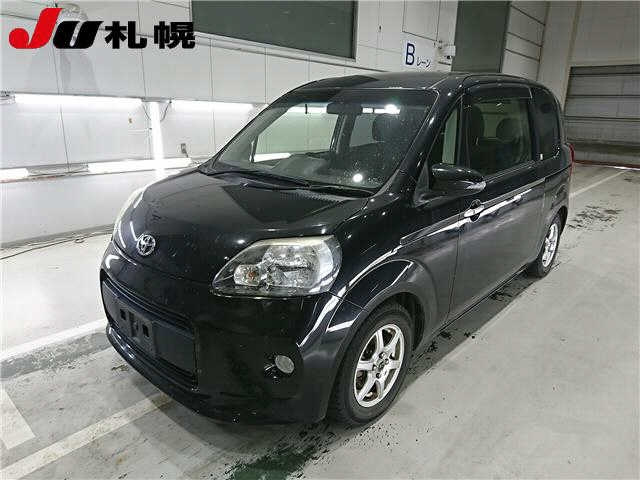 TOYOTA PORTE 2012