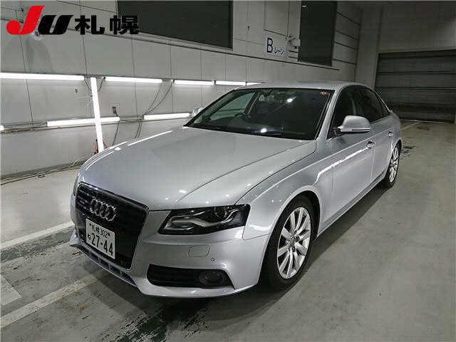 AUDI A4 2008