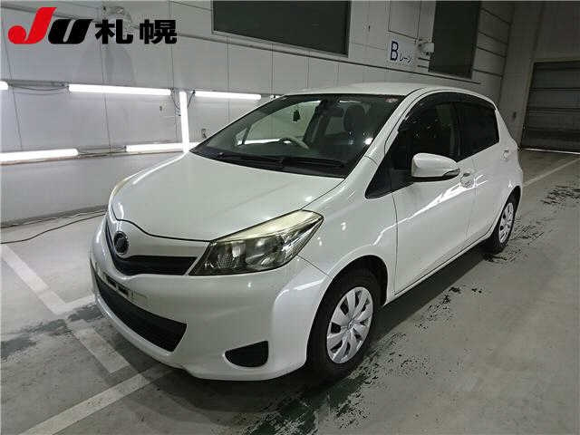 TOYOTA VITZ 2012