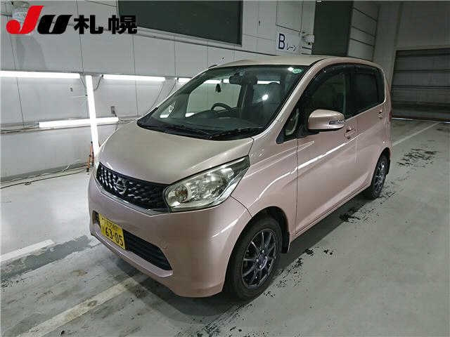 NISSAN DAYZ 2013