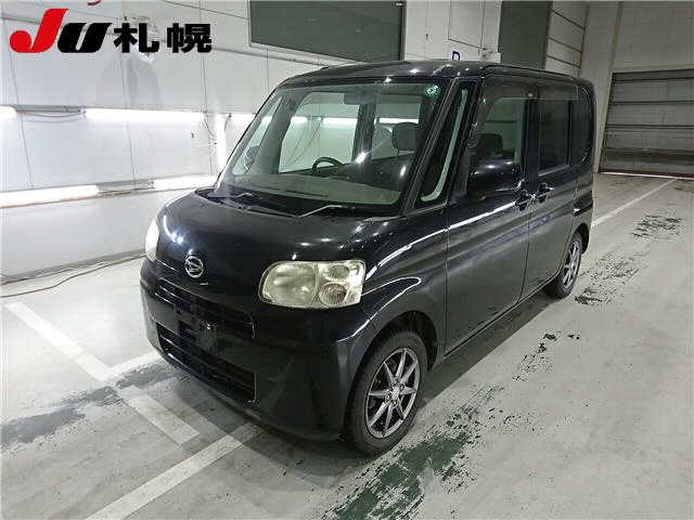 DAIHATSU TANTO 2011