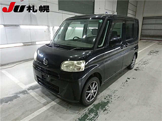 DAIHATSU TANTO 2011