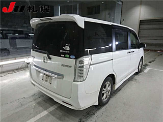 HONDA STEP WAGON 2013