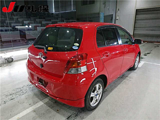 TOYOTA VITZ 2010