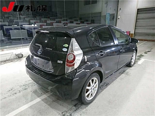 TOYOTA AQUA 2012