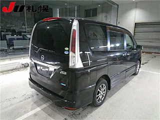 NISSAN SERENA 2011